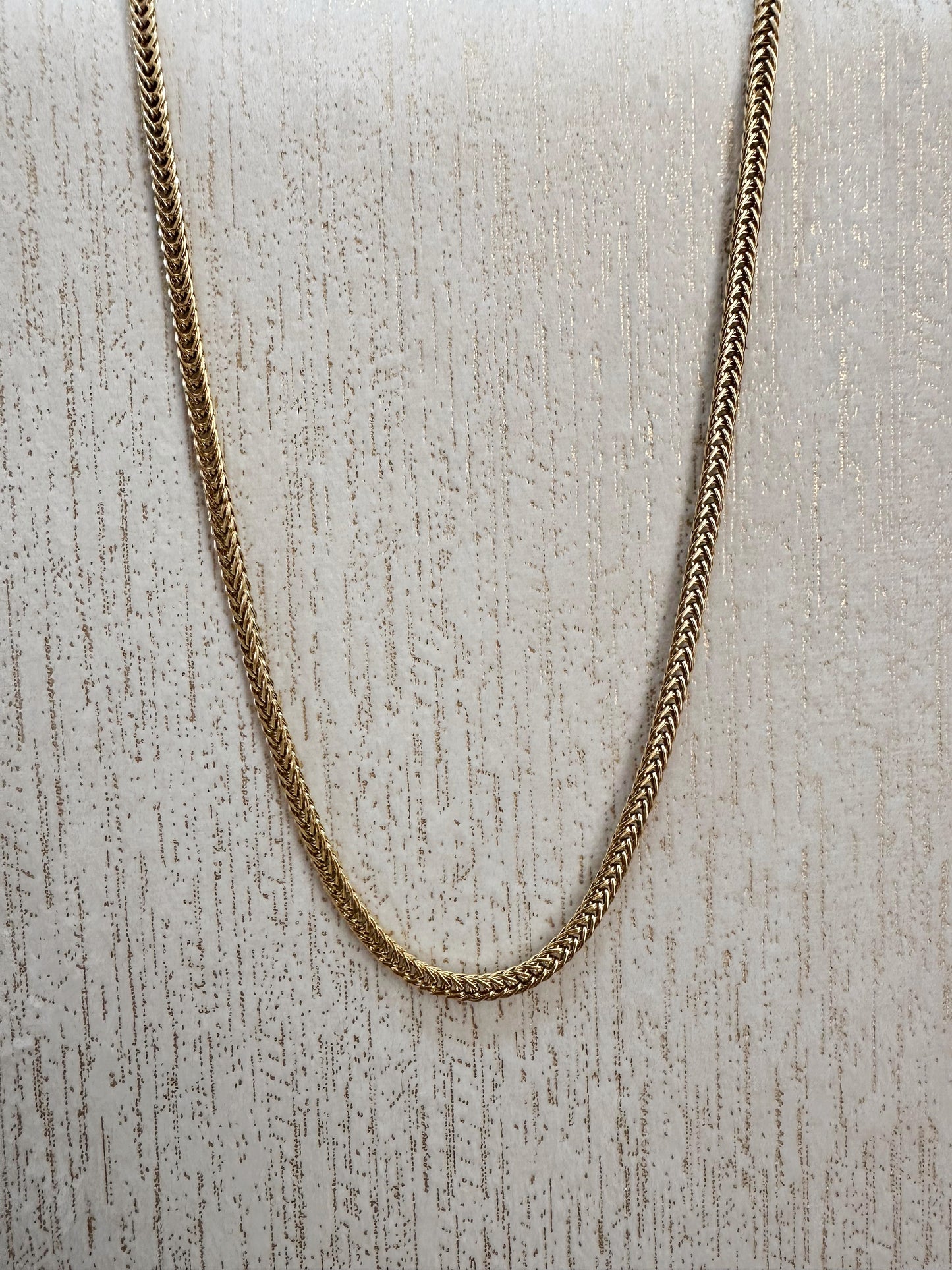 CADENA ESCAMA