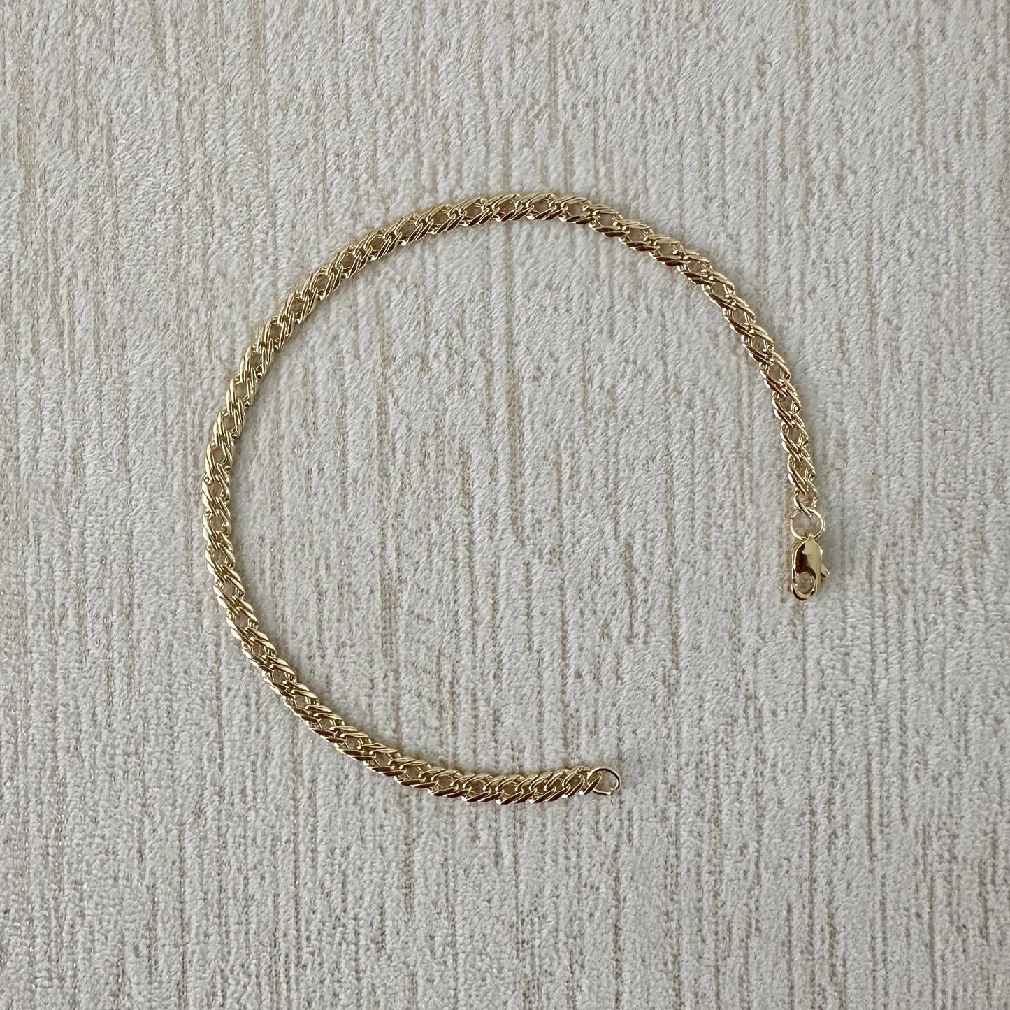 PULSERA ENTRELAZADA